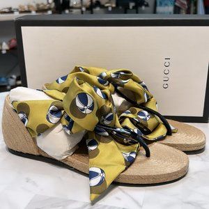 Authentic Gucci Carolina Beach Ball Satin Tie Flat Sandal Sz 37 US 7